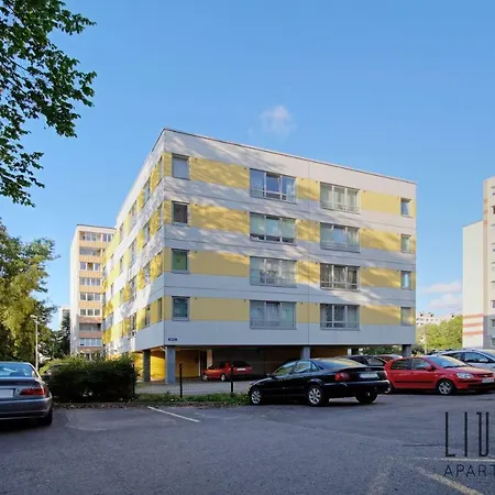 Apartamento Sunny With Parking, Self-check-in & Wi-fi Tallin