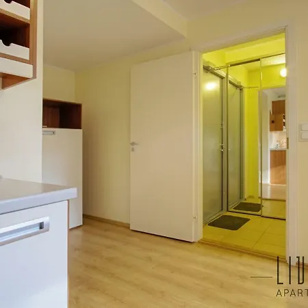 Sunny With Parking, Self-check-in & Wi-fi Appartement Tallinn
